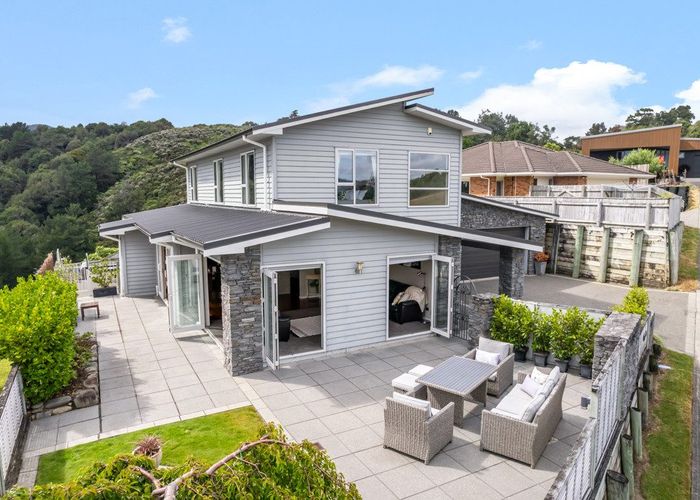  at 43 Seymour Grove, Kingsley Heights, Upper Hutt