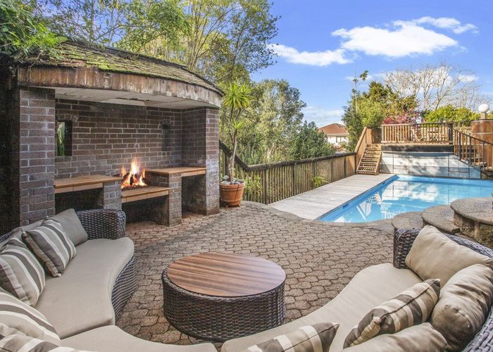  at 31 Laingfield Terrace, Laingholm, Auckland