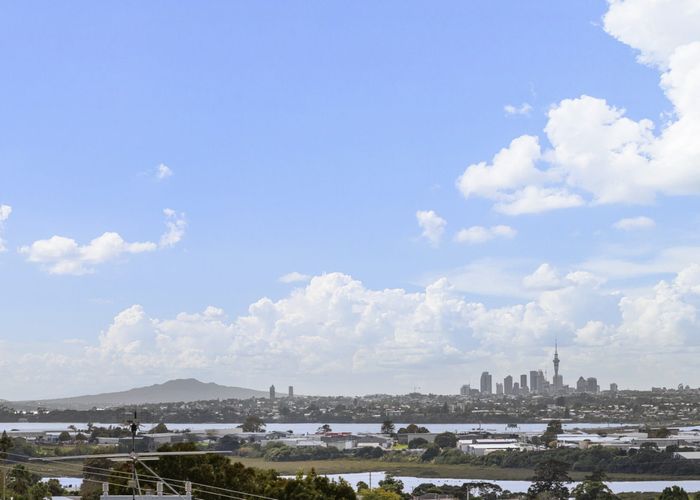  at 29 Te Atatu Road, Te Atatu South, Waitakere City, Auckland