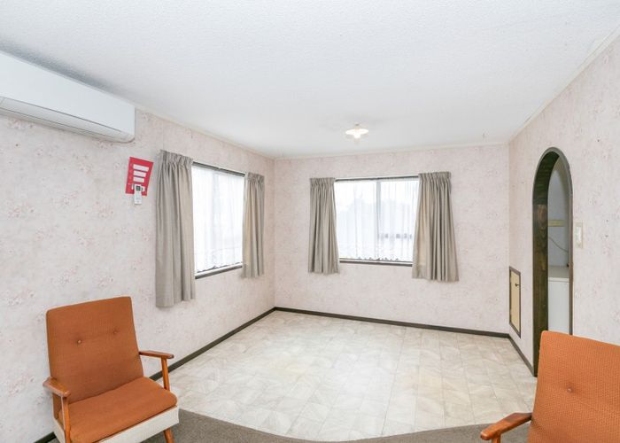  at 23 Karen Crescent, Dinsdale, Hamilton
