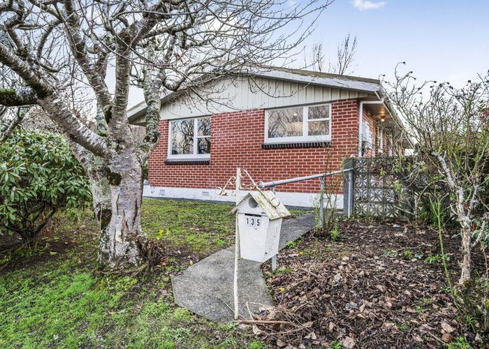  at 135 Clouston Park Road, Clouston Park, Upper Hutt