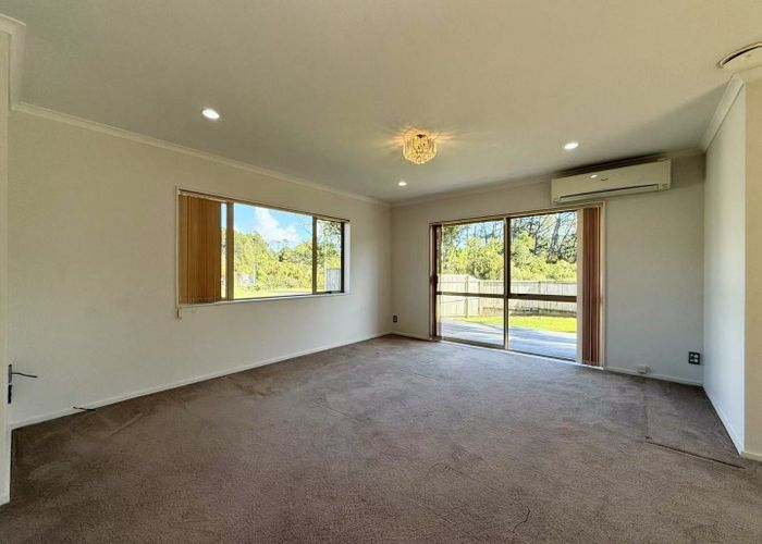  at 17 Parkcrest Drive, Henderson, Waitakere City, Auckland
