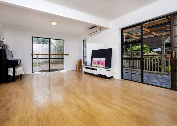  at 2/189 Onewa Road, Birkenhead, North Shore City, Auckland