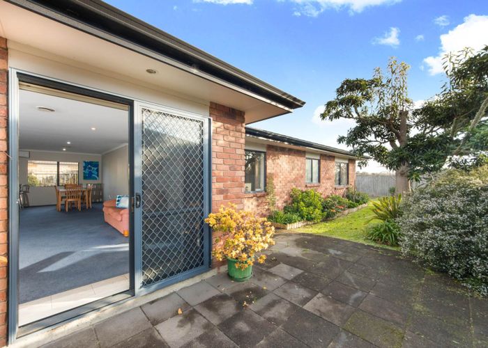  at 21 Raabia Close, Parakai, Helensville