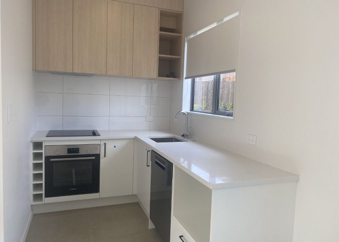  at 1/35 Renata Crescent, Te Atatu Peninsula, Waitakere City, Auckland