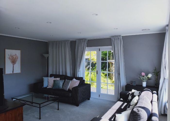  at 76 Wyndham Road, Pinehaven, Upper Hutt, Wellington