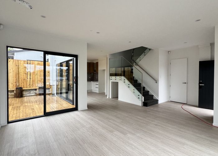  at 105A Bond Cr, Forrest Hill, North Shore City, Auckland
