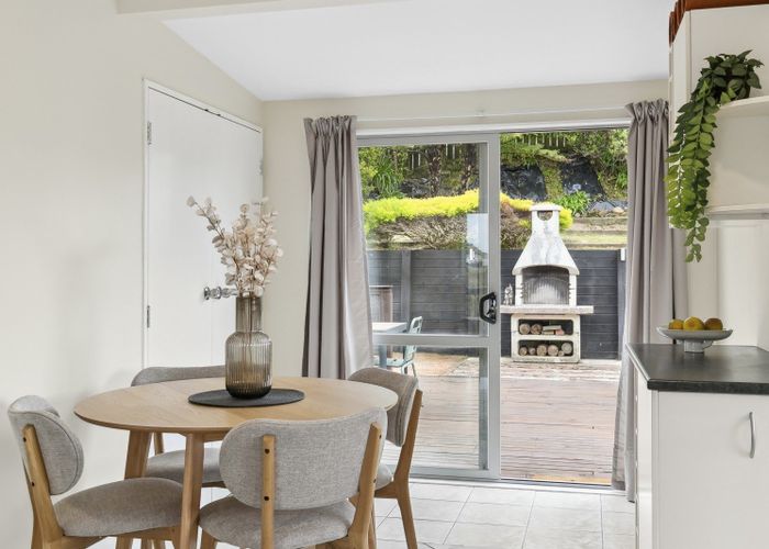  at 17 Cheltenham Terrace, Newlands, Wellington