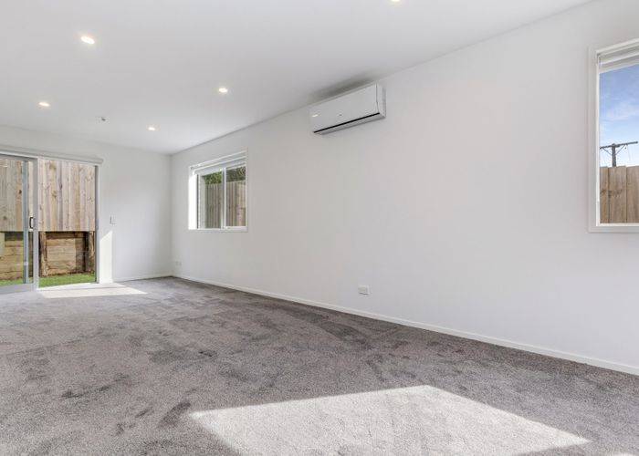  at 4/24 Kelwyn Road, Kelston, Waitakere City, Auckland