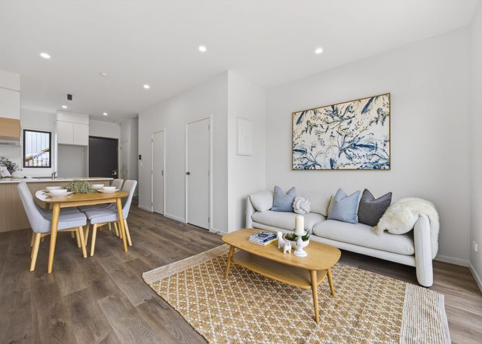  at 4/58 Hamlin Road, Mount Wellington, Auckland City, Auckland