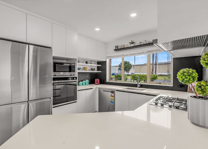  at 5 Moravale Lane, Flat Bush, Manukau City, Auckland