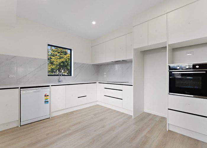  at 5/2 Clutha cres, Clover Park, Manukau City, Auckland