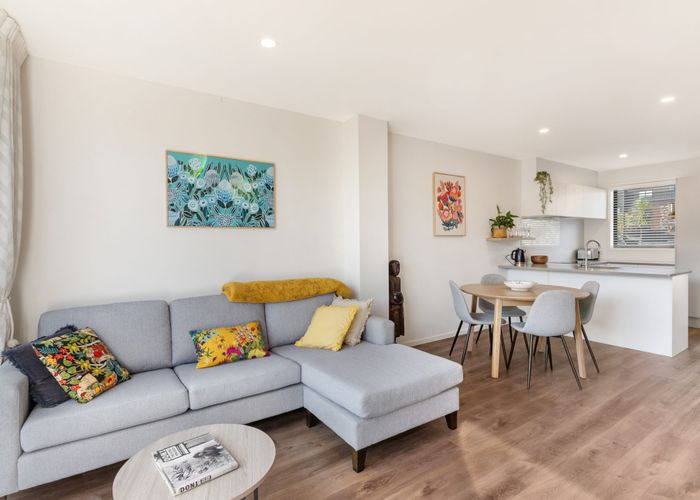 at 20 Kotuitui Street, Manukau, Auckland