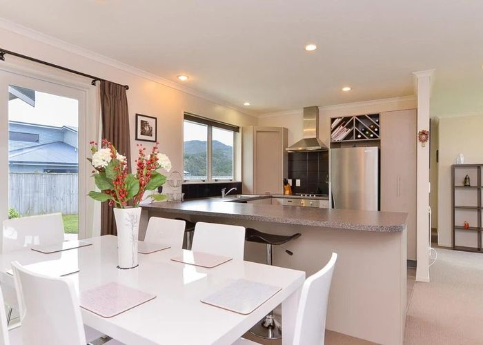 at 31 McEwen Crescent, Riverstone Terraces, Upper Hutt, Wellington