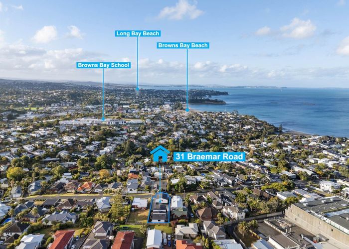  at 2/31 Braemar Road, Rothesay Bay, North Shore City, Auckland