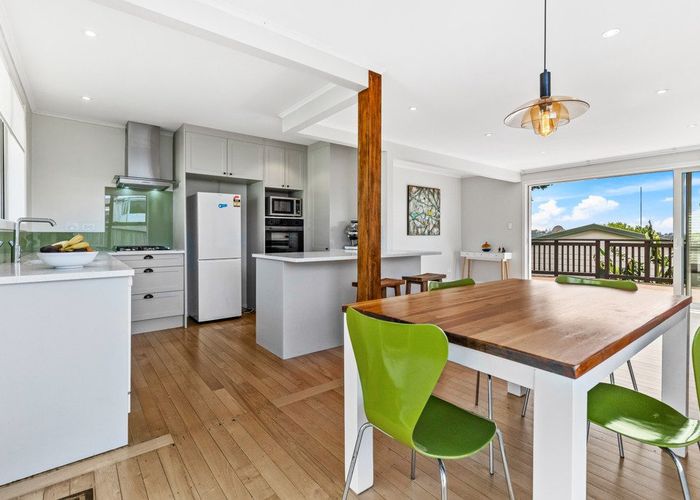  at 185 Waimumu Road, Massey, Waitakere City, Auckland