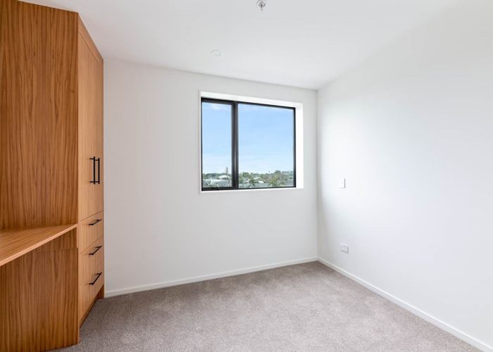  at 204/2A Truro Road, Sandringham, Auckland City, Auckland