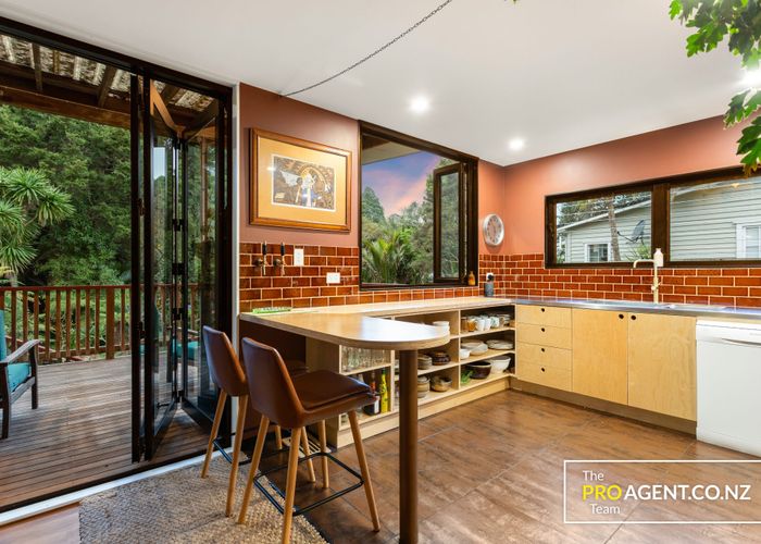  at 20 Western Road, Laingholm, Auckland