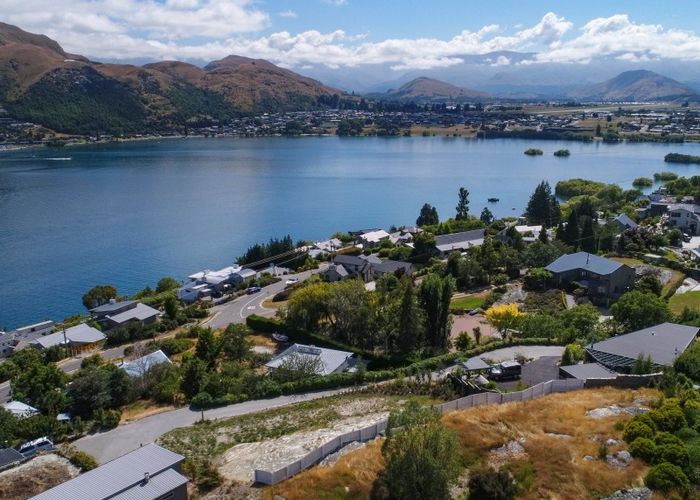  at 6 Silverwood Lane, Kawarau Falls