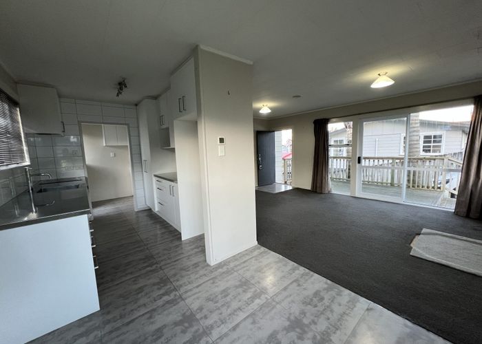  at 230 Triangle Rd, Massey, Waitakere City, Auckland