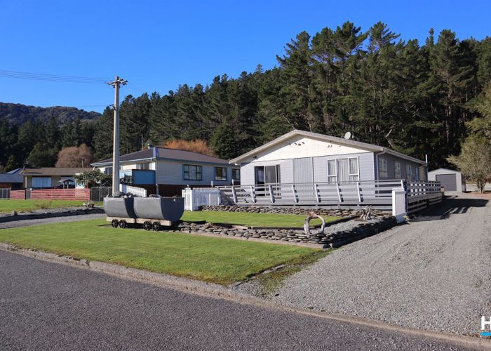  at 2 Mawhera Street, Dobson, Greymouth