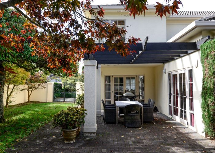  at 8 Stella Place, Chartwell, Hamilton