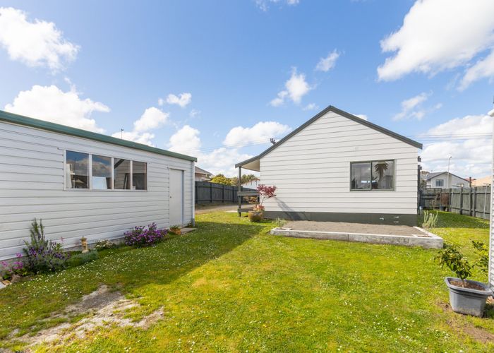  at 5 Lydia Place, Kelvin Grove, Palmerston North