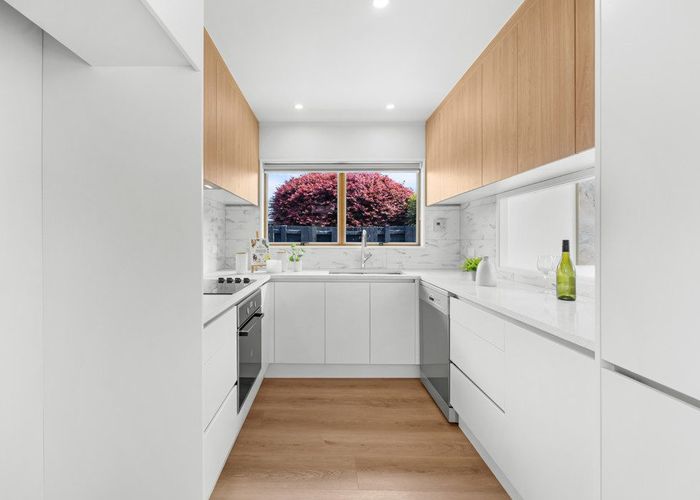  at 1/12 Imogene Way, Half Moon Bay, Manukau City, Auckland