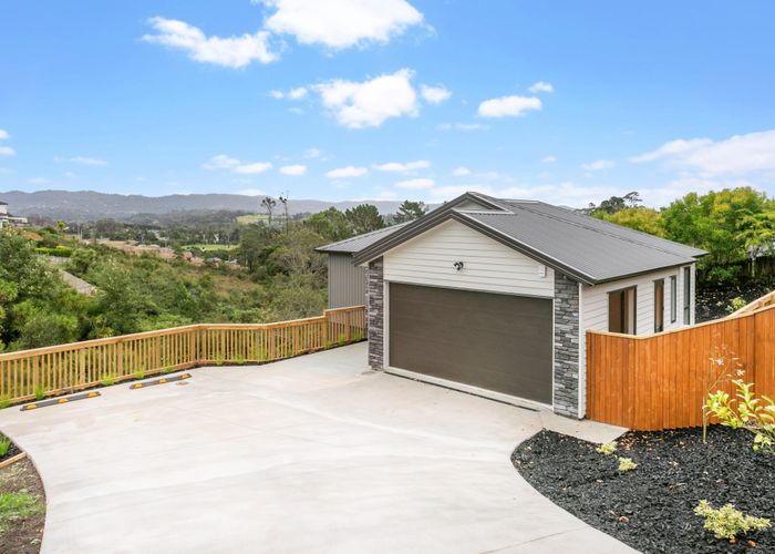  at 5 Springhill Lane, Sunnyvale, Auckland