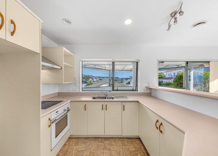  at 6 Palmgreen Court, Stanmore Bay, Rodney, Auckland