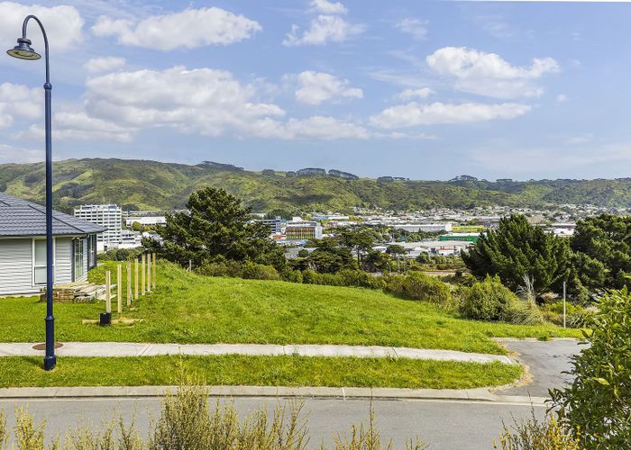  at 11 Wairau Lane, Aotea, Porirua