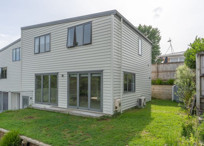 at 5A Stewart Place, Melville, Hamilton