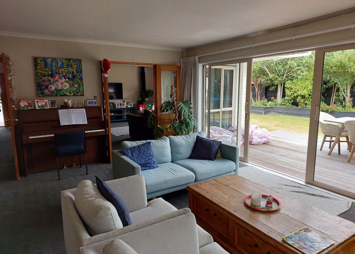  at 9 Forest Drive, Parklands, Christchurch City, Canterbury