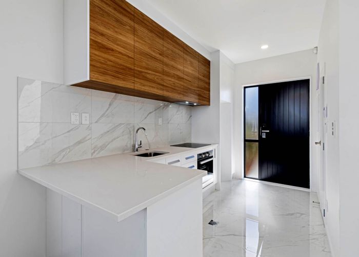  at 140 Tiriwa Drive, Massey, Auckland