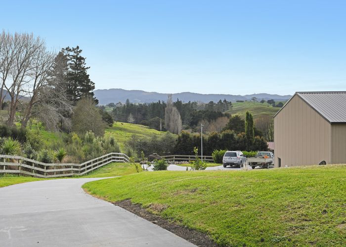  at 17 Lupis Way, Kaiwaka