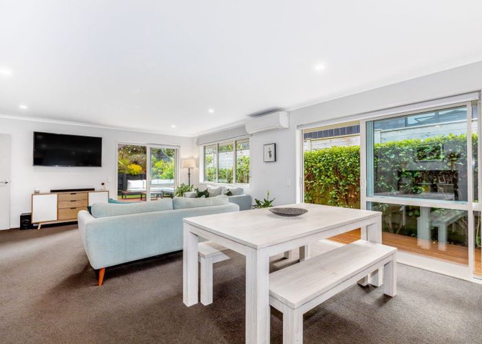  at 27 Mooring Close, Whitby, Porirua