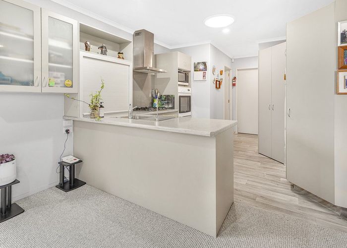  at 9 Grevillea Place, Melville, Hamilton