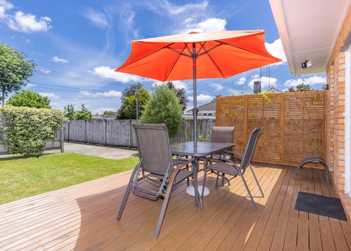  at 228 Fox Street, Hamilton East, Hamilton