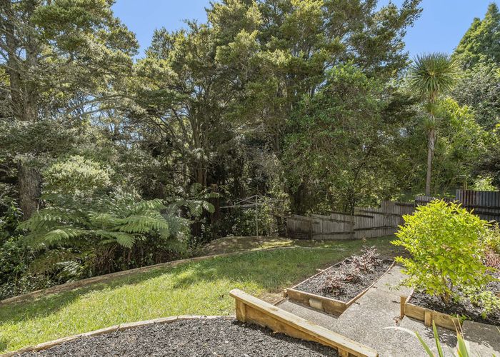  at 34 Monarch Avenue, Hillcrest, Auckland