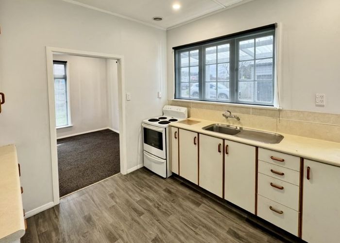  at 1006 Tremaine Avenue, Roslyn, Palmerston North