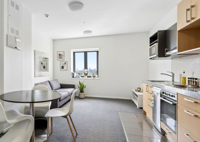  at 711/17 Putney Way, Manukau, Manukau City, Auckland