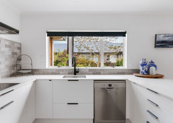  at 5 Links View Drive, Omokoroa