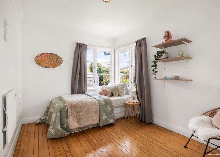  at 22 Strid Road, Te Atatu South, Waitakere City, Auckland