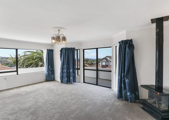 at 225 Chelsea View Drive, Chatswood, Auckland