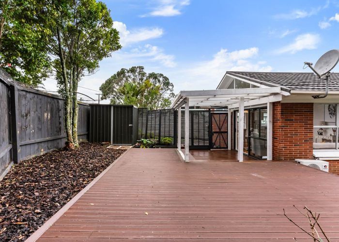  at 1/118 Lake Road, Belmont, North Shore City, Auckland