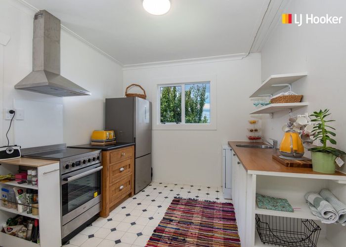  at 10 Forbes Street, Balaclava, Dunedin