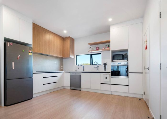  at 4/128 Onewa Road, Northcote, North Shore City, Auckland