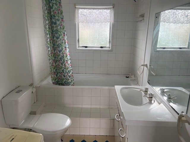  at 4/8 Shackleton Road, Mount Eden, Auckland City, Auckland