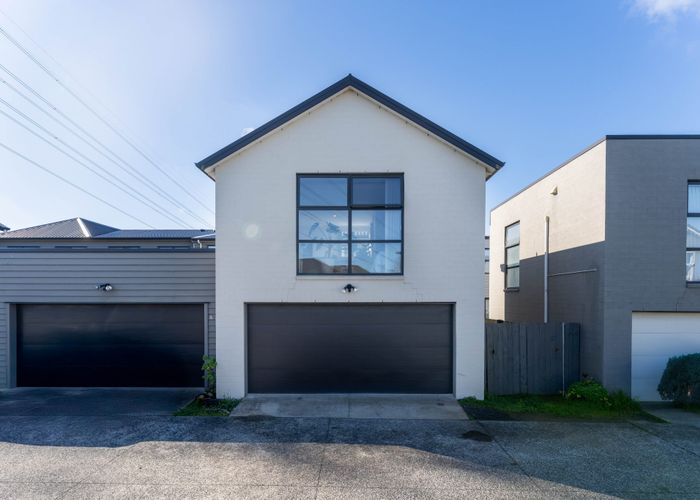  at 18 Rere Close, Takanini, Papakura, Auckland