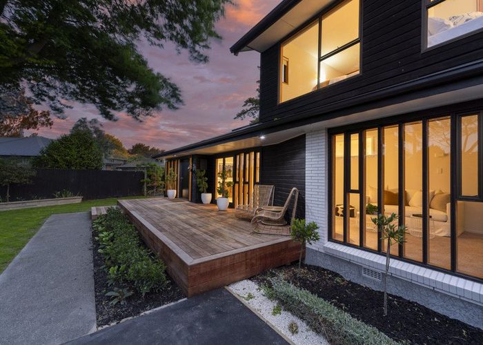  at 5 Merton Place, Bryndwr, Christchurch